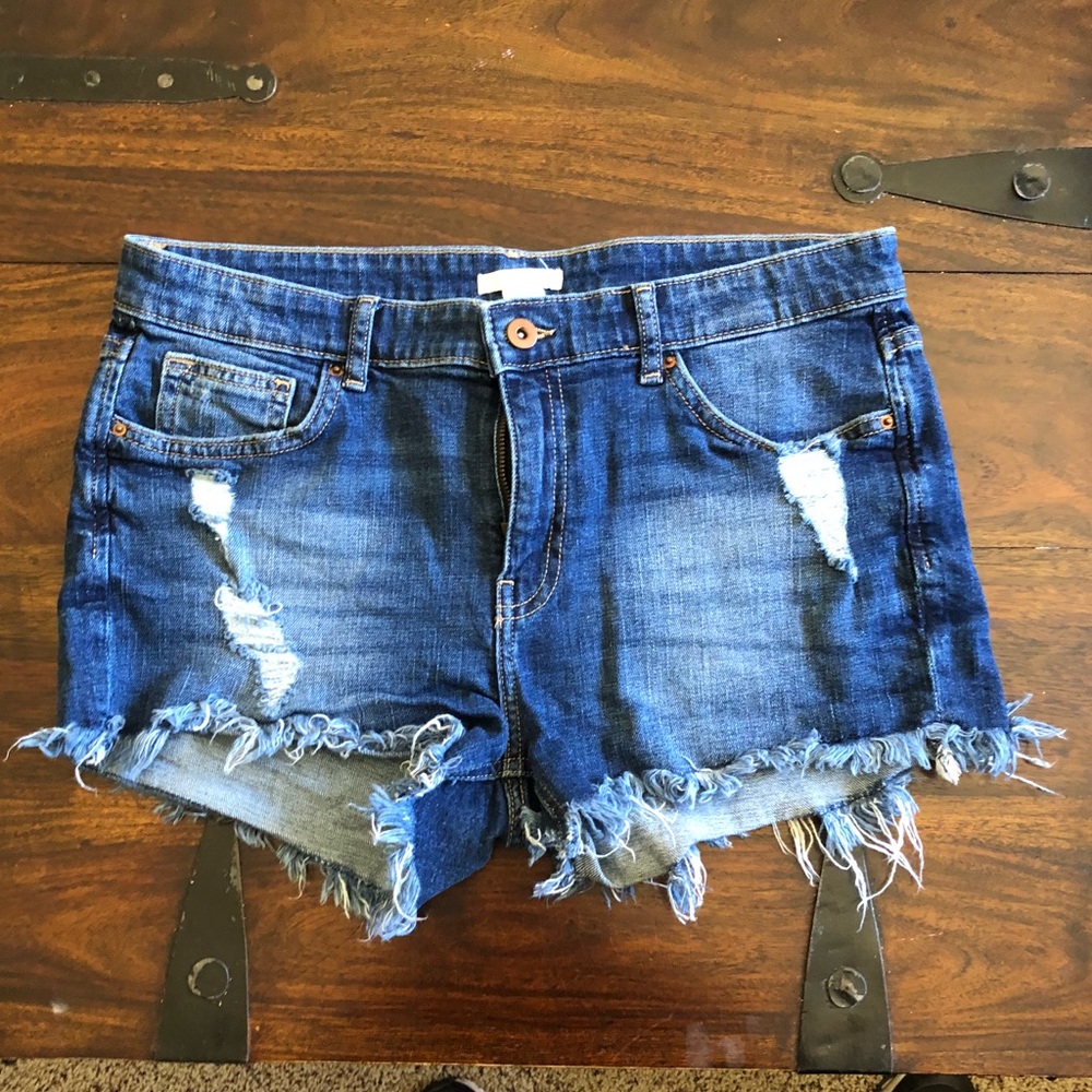 Women’s jean shorts. Size 10